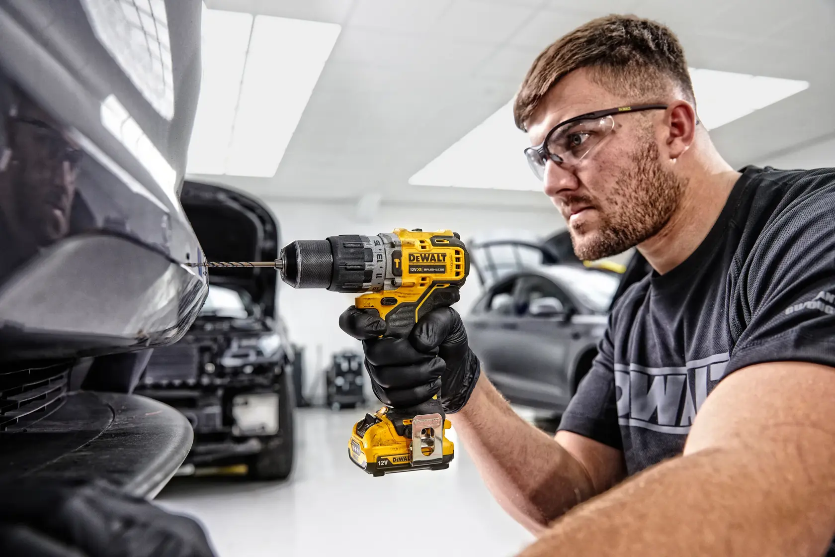 12V XR Brushless Schroef-/klopboormachine