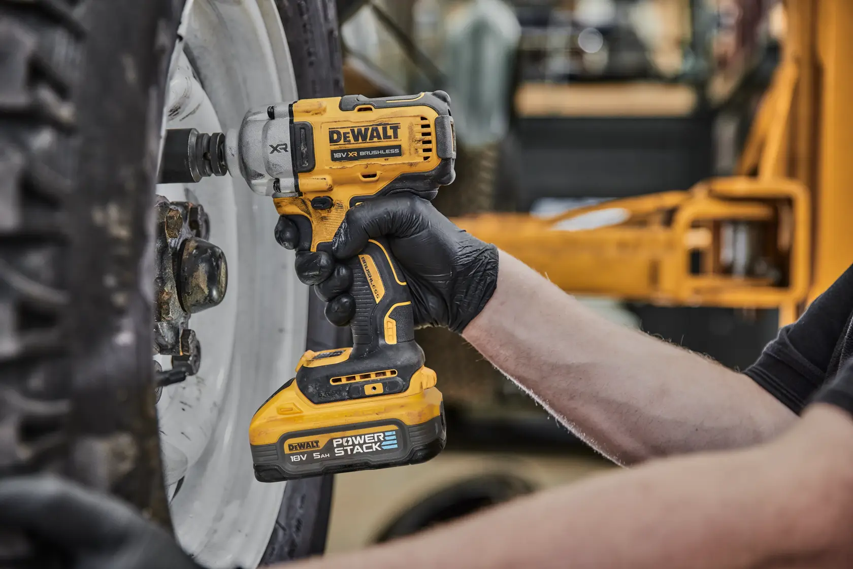 18V XR Brushless 1/2" Slagmoersleutel met frictiering aansluiting