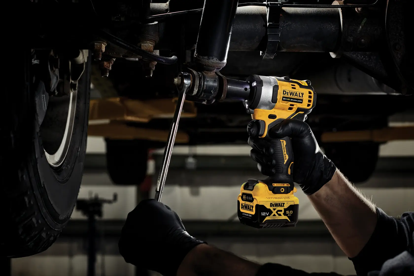 12V XR Brushless 1/2" Slagmoersleutel met frictiering