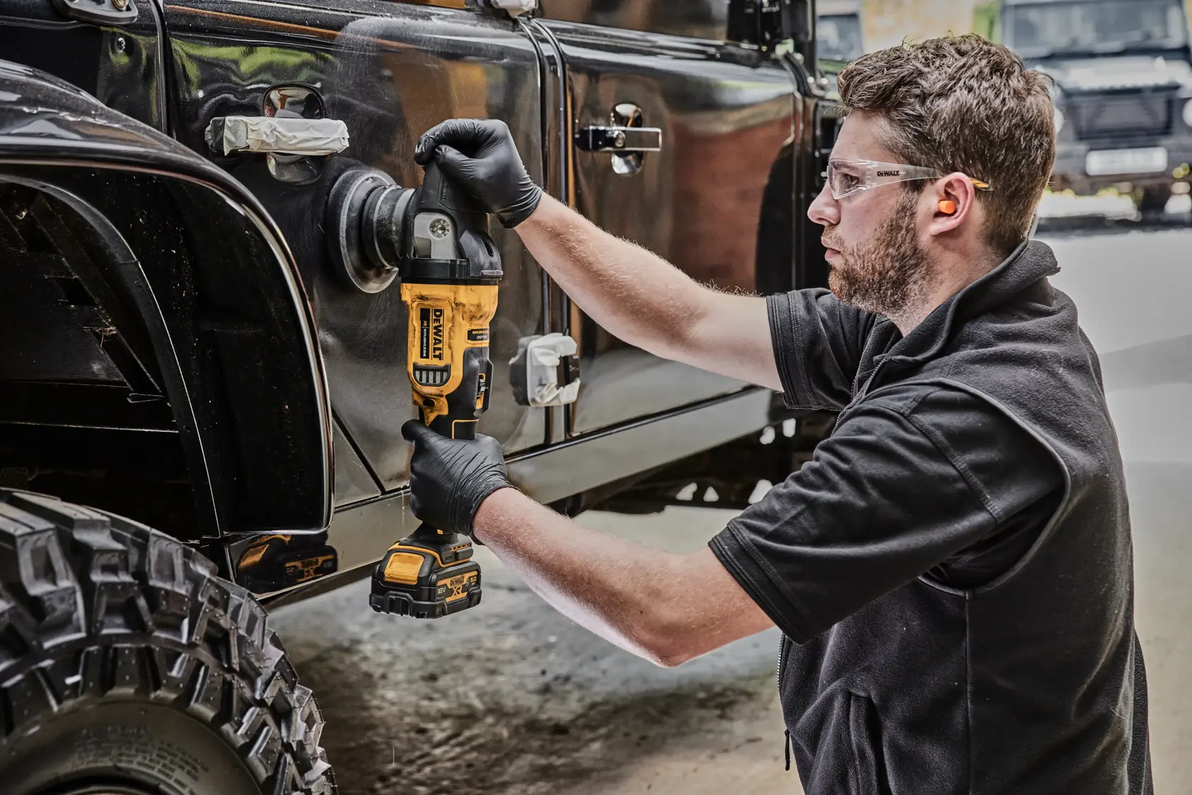 18V XR Brushless Haakse polijstmachine (excentrisch) 125mm - zonder accu en lader