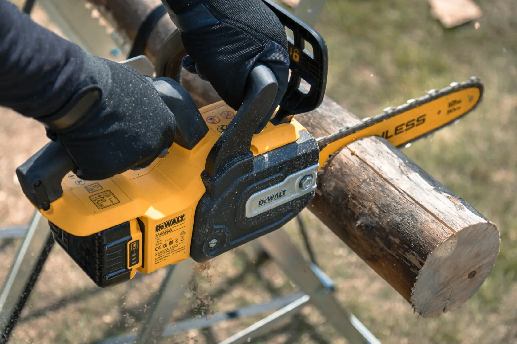 18V XR Brushless compacte kettingzaag 30cm (zonder accu en lader)