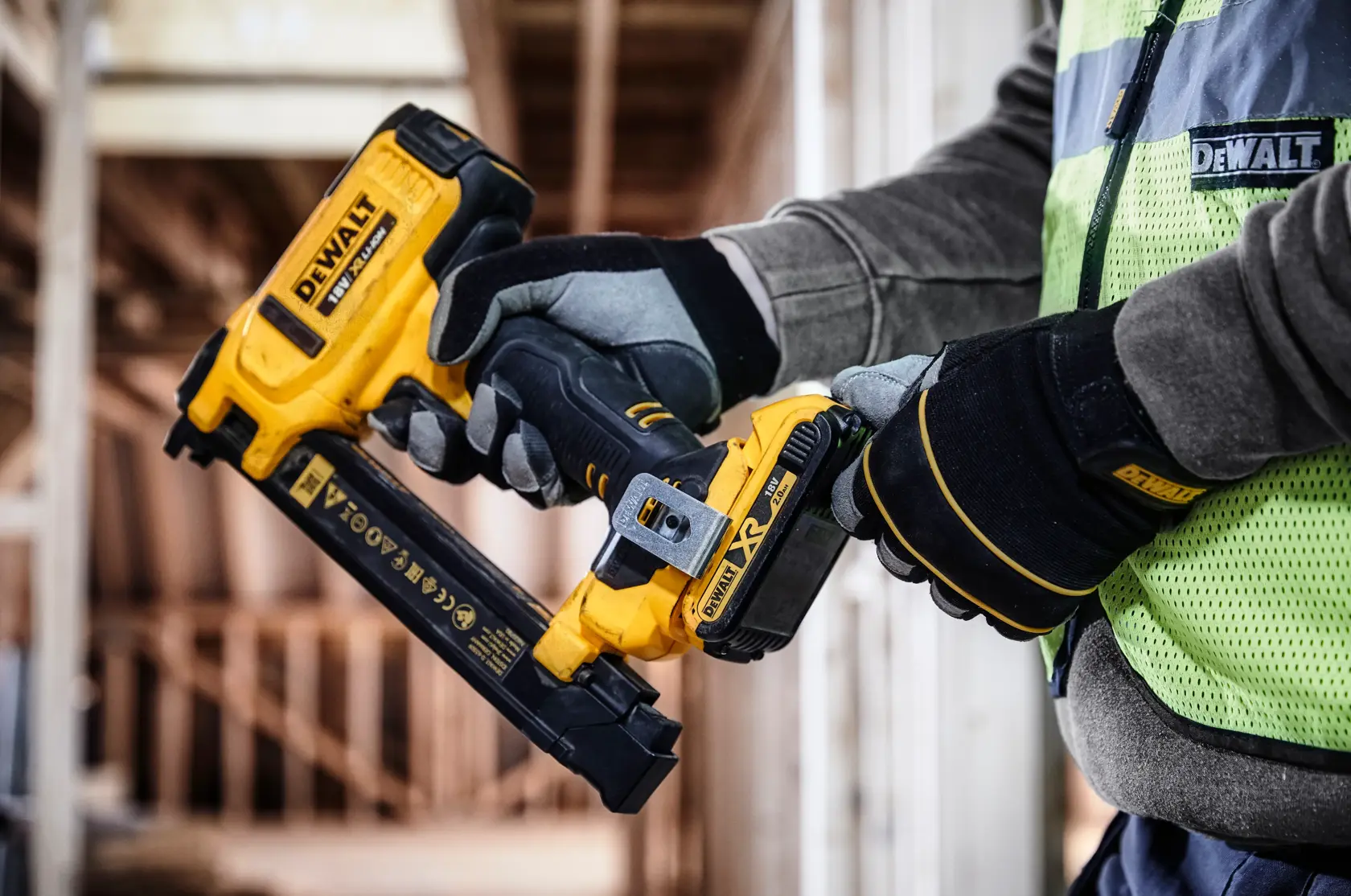 DEWALT® 18V XR® Elektriciens Nietmachine - 2 X 2Ah