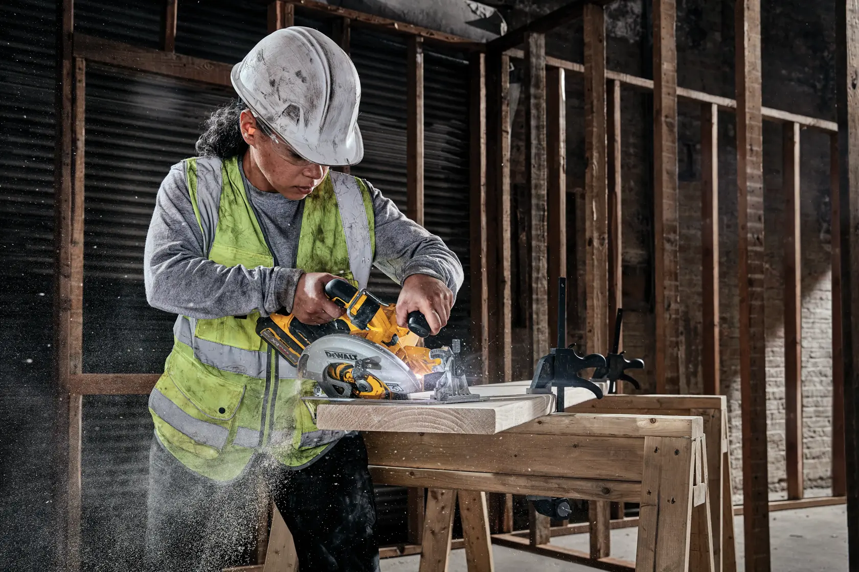 DEWALT® 18V XR® borstelloze 190mm cirkelzaag met FLEXVOLT® ADVANTAGE™ (alleen gereedschap)