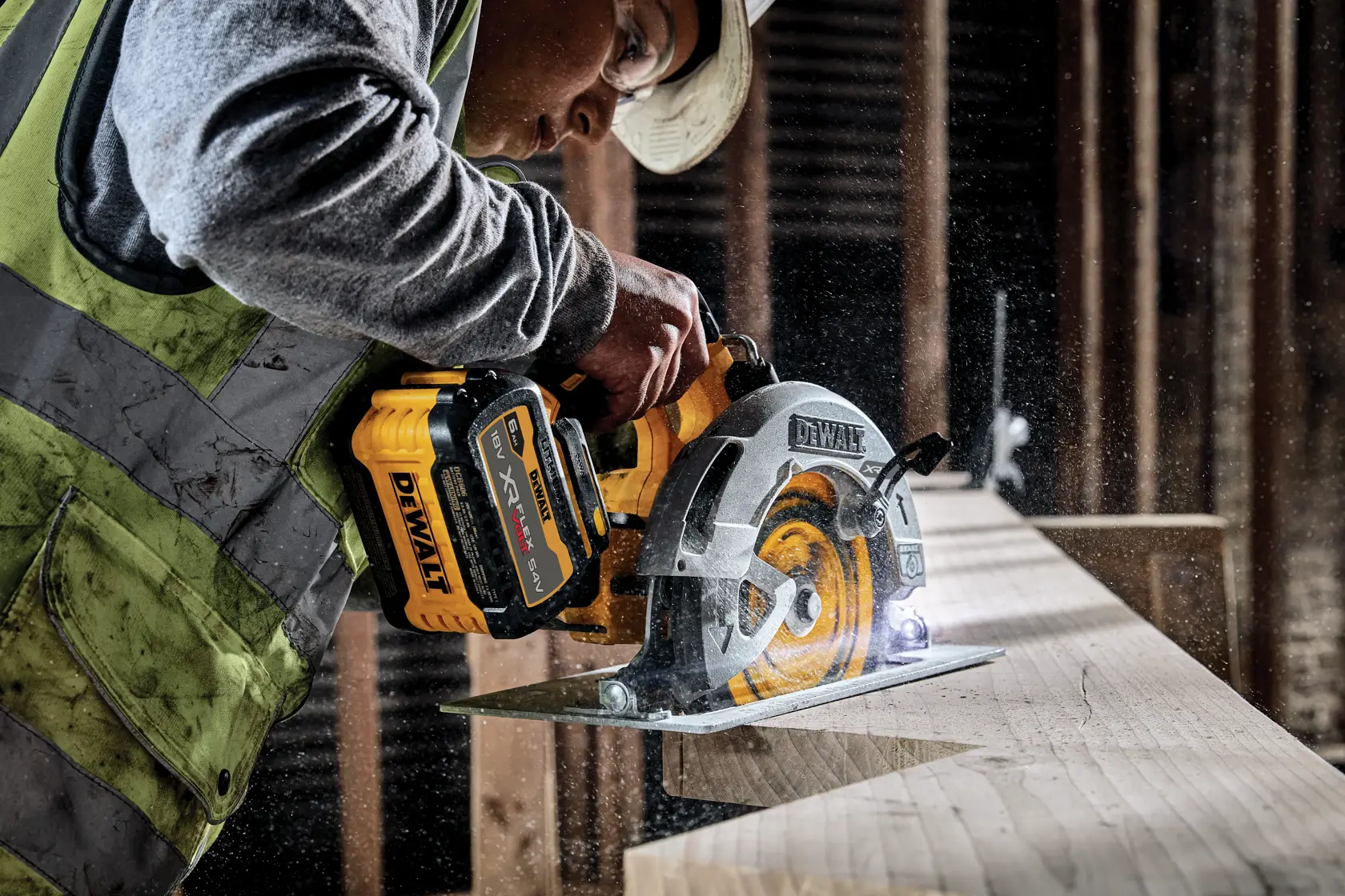 DEWALT® 18V XR® borstelloze 190mm cirkelzaag met FLEXVOLT® ADVANTAGE™ (alleen gereedschap)