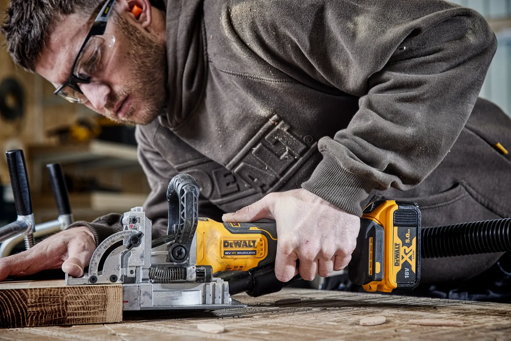 DEWALT® 18V XR® borstelloze biscuit-vlakbank - 2 x 5Ah