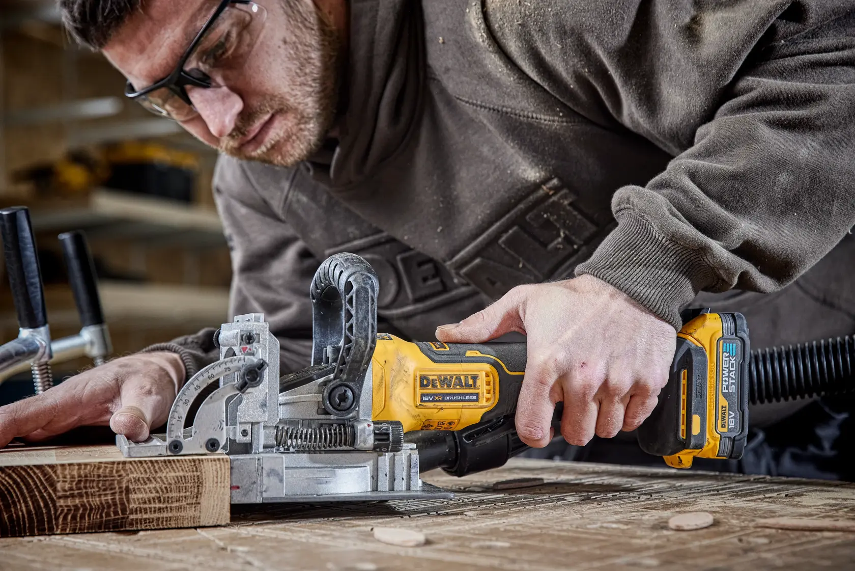 DEWALT® 18V XR® borstelloze biscuit-vlakbank - 2 x 5Ah
