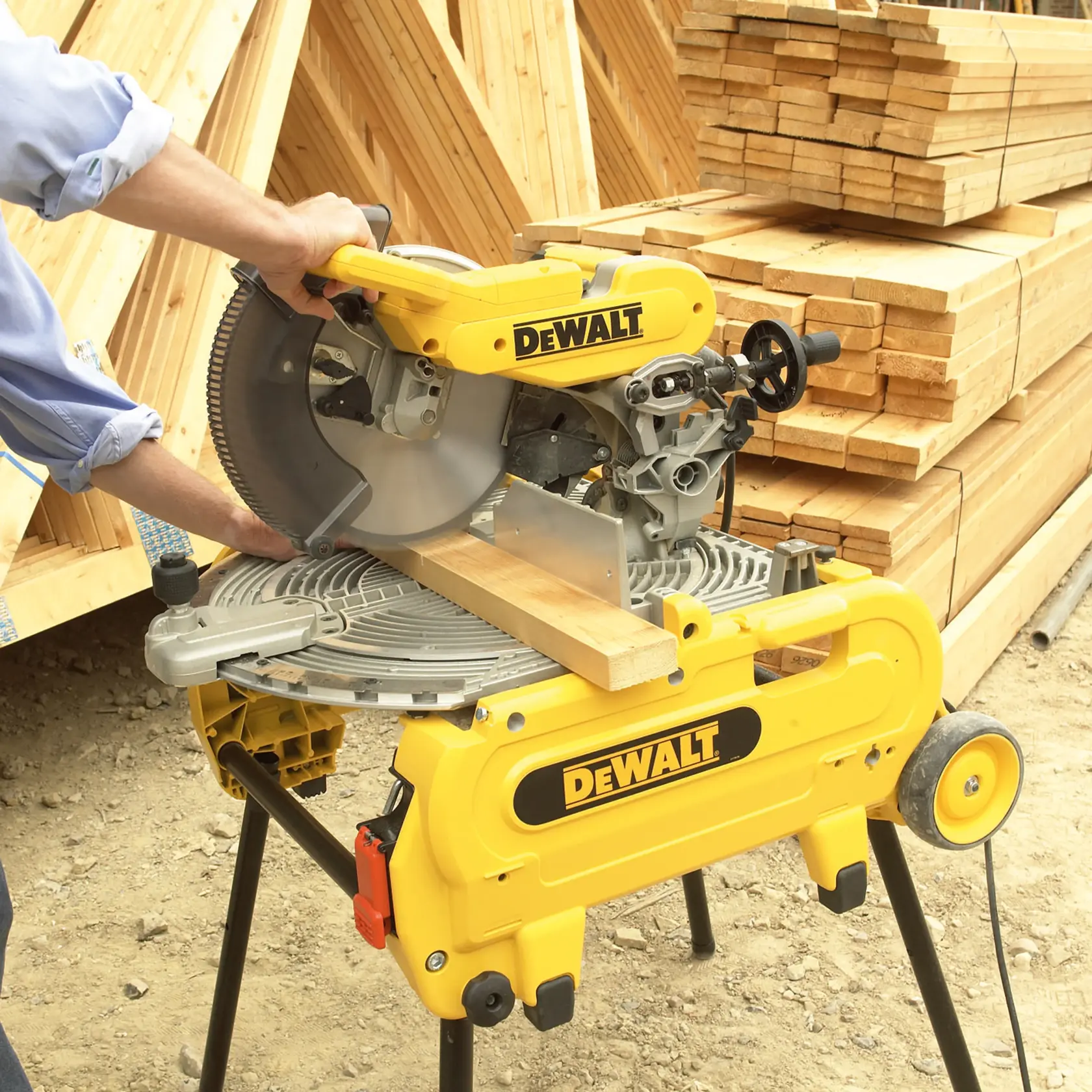 Graphic showing DEWALT XTREME Sub-Compact Series branding with the slogan 'Compact and Performance Packed' on a yellow background.